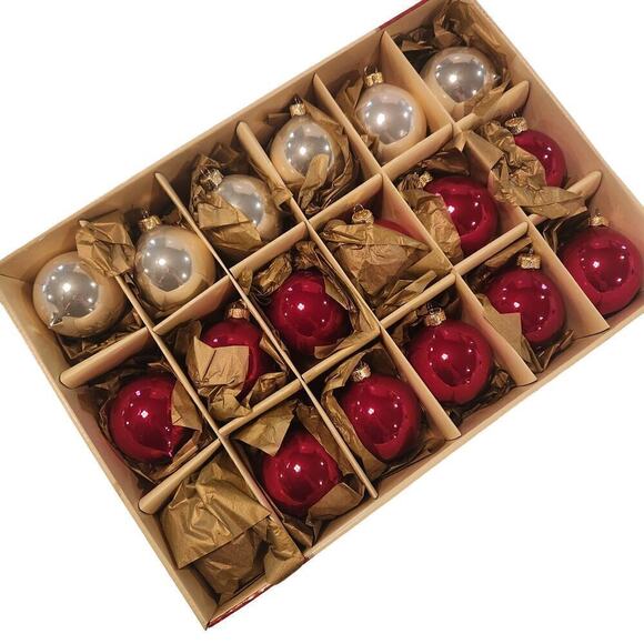 Vintage Living Home Traditional Blown Glass Teardrop Shape Ornaments Set Of 18 - Picture 1 of 4